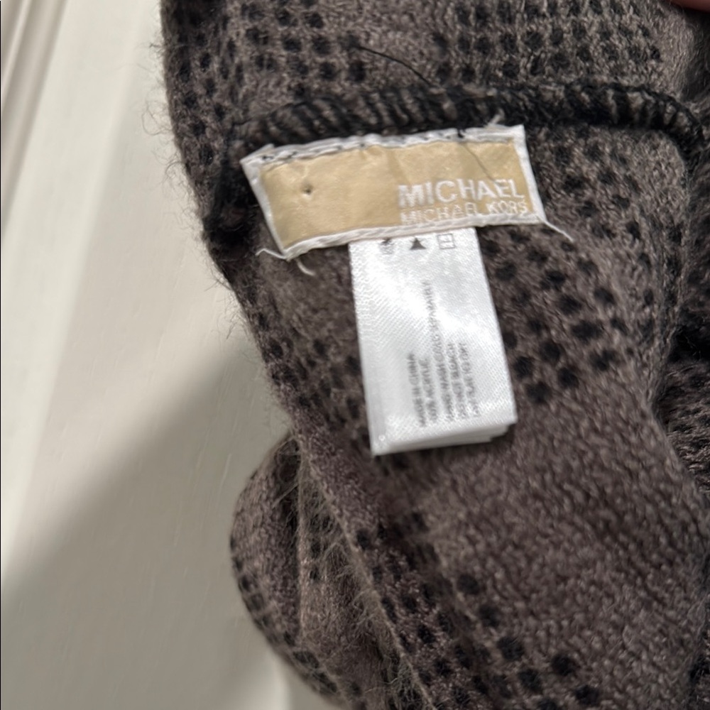 Michael Kora Patterned Infinity Scarf - Picture 2 of 4